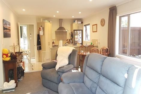 Photo of property in 15b Grove Road, Addington, Christchurch, 8024