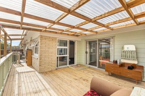 Photo of property in 2/55 Ennis Avenue, Pakuranga Heights, Auckland, 2010