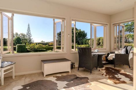 Photo of property in 9 Kotare Heights, Kerikeri, 0230