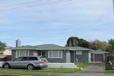 Photo of property in 43 Polson Street, Castlecliff, Whanganui, 4501
