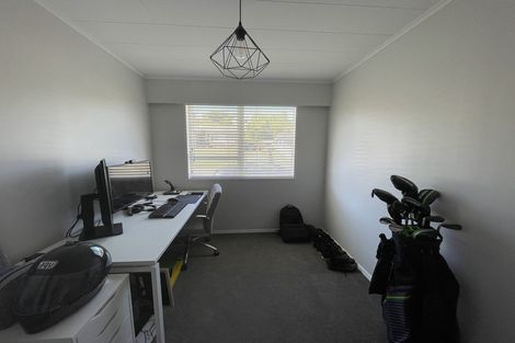 Photo of property in 71 Waipounamu Drive, Kelson, Lower Hutt, 5010