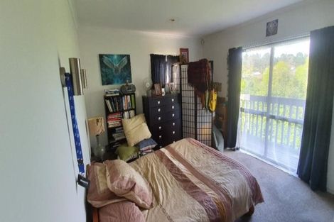 Photo of property in 2/9 Jay Court, Botany Downs, Auckland, 2010