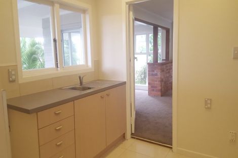 Photo of property in 183 Glenfield Road, Hillcrest, Auckland, 0627