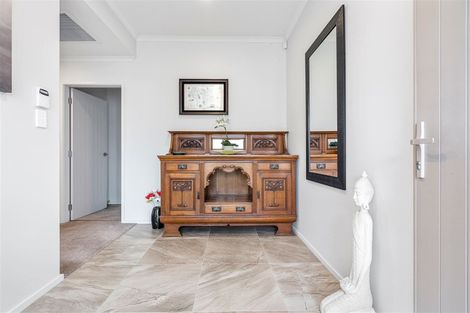 Photo of property in 6 Powhaitere Road, One Tree Point, 0118