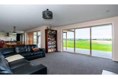 Photo of property in 437 Rolling Ridges Road, Levels Valley, Timaru, 7975