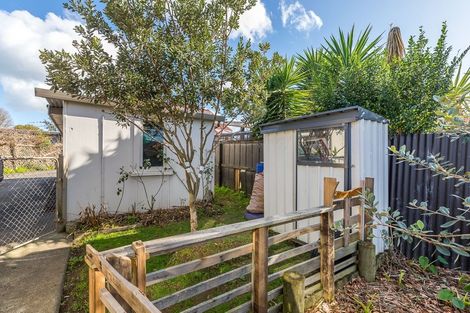 Photo of property in 2/40 Churchill Avenue, Manurewa, Auckland, 2102