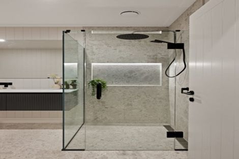 Photo of property in 71 Oak Road, Poraiti, Napier, 4112