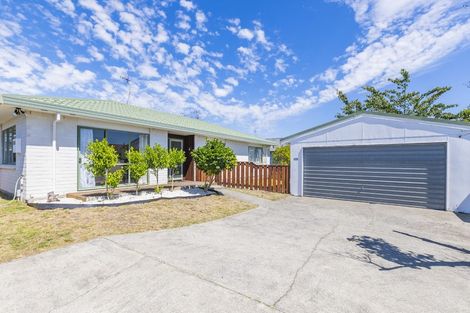 Photo of property in 33 Rosewood Place, Paraparaumu, 5032