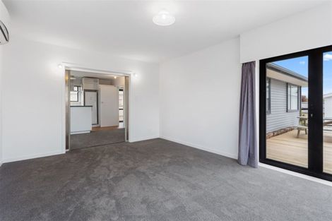 Photo of property in 16 Horton Place, Avondale, Christchurch, 8061