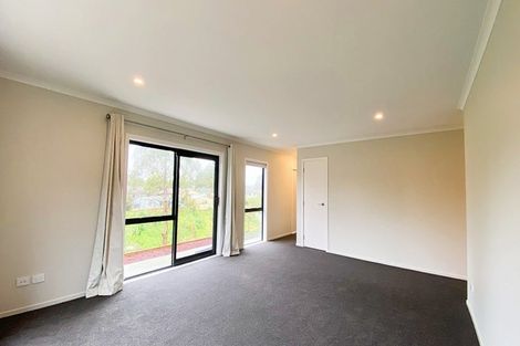 Photo of property in 27 Olive Crescent, Papatoetoe, Auckland, 2025