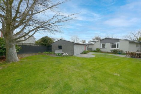 Photo of property in 23 Burnside Crescent, Burnside, Christchurch, 8053