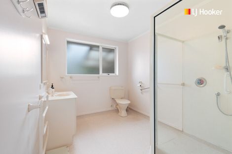 Photo of property in 20 Skerries Street, Outram, 9019