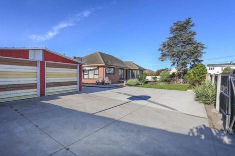 Photo of property in 15 Bournemouth Crescent, Aranui, Christchurch, 8061