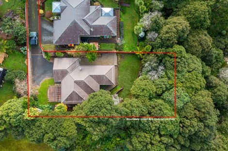 Photo of property in 27 Mckinley Road, Sunnyvale, Auckland, 0612