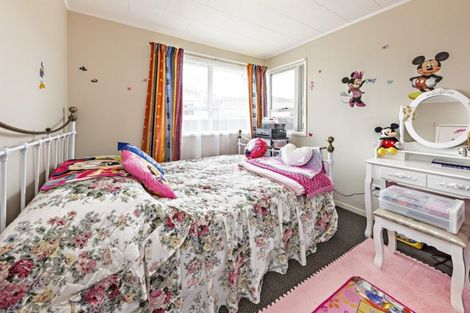 Photo of property in 1/13 Mon Desir Place, Manurewa, Auckland, 2102