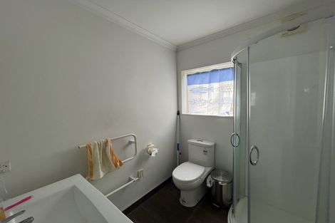 Photo of property in 15a Commissariat Road, Mount Wellington, Auckland, 1060