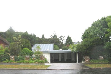 Photo of property in 70 Chelsea View Drive, Chatswood, Auckland, 0626