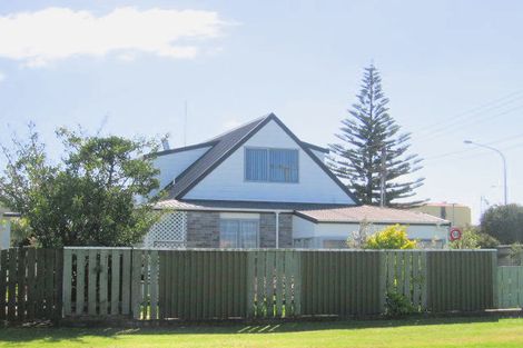 Photo of property in 19 Kaimanawa Street, Mount Maunganui, 3116