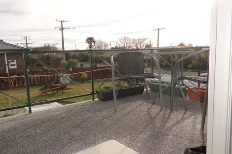 Photo of property in 27 Saint Leonards Road, Temuka, 7920