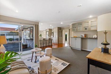 Photo of property in 12 Suncrest Drive, West Harbour, Auckland, 0618