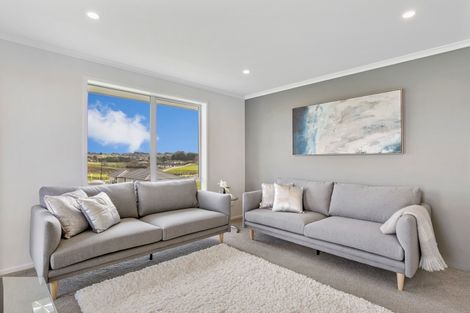 Photo of property in 11 Peet Row, Pokeno, 2471