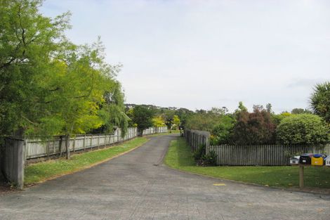 Photo of property in 18 Rosella Grove, Waimauku, 0812