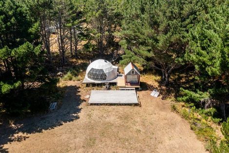 Photo of property in 97 Tangimoana Beach Road, Tangimoana, 4473