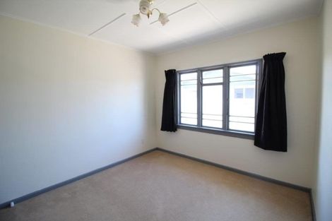 Photo of property in 27 Bullar Street, Grasmere, Invercargill, 9810