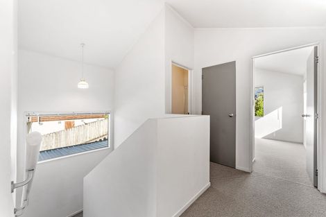 Photo of property in 2/372 Whangaparaoa Road, Stanmore Bay, Whangaparaoa, 0932