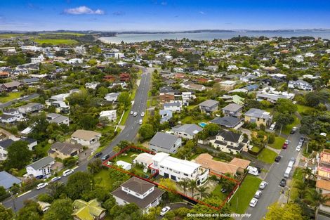 Photo of property in 1/949 Beach Road, Torbay, Auckland, 0630