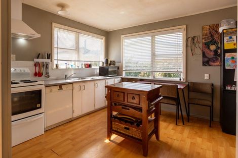 Photo of property in 3 Gertrude Street, Dannevirke, 4930