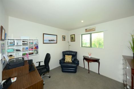 Photo of property in 46 Panckhurst Drive, Woodend, 7610