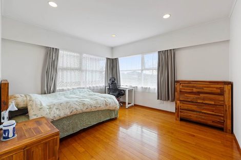 Photo of property in 77 Macleans Road, Bucklands Beach, Auckland, 2014