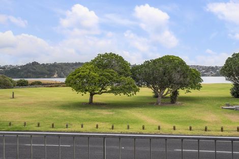 Photo of property in 91a Kiwi Esplanade, Mangere Bridge, Auckland, 2022