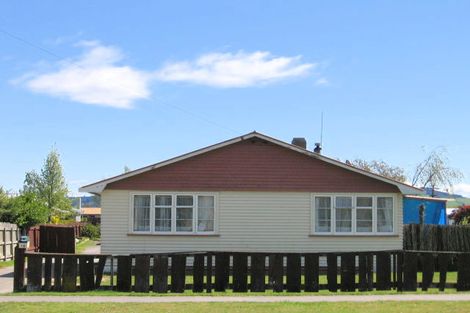 Photo of property in 2/18 Rotokawa Street, Taupo, 3330
