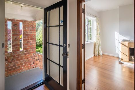 Photo of property in 9a Kerr Street, Devonport, Auckland, 0624