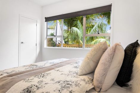 Photo of property in 10 Wirihana Road, Titirangi, Auckland, 0604