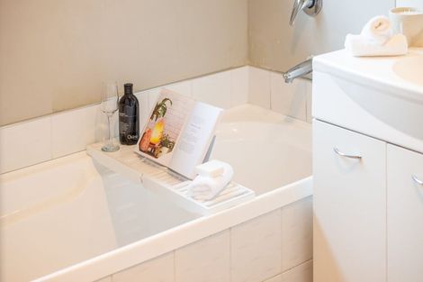 Photo of property in 84c Hillcrest Road, Hillcrest, Hamilton, 3216