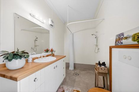 Photo of property in 41 Oxford Street, Martinborough, 5711