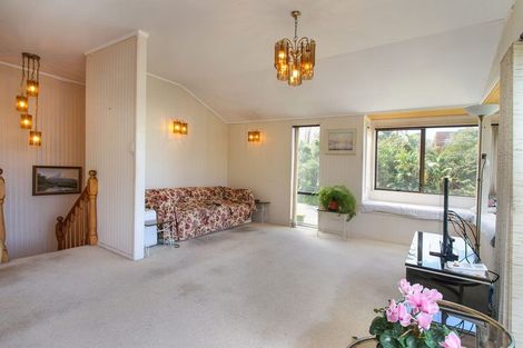 Photo of property in 1/84 Beach Road, Castor Bay, Auckland, 0620