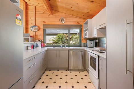 Photo of property in 194 Spencer Road, Lake Tarawera, Rotorua, 3076