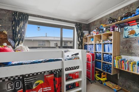 Photo of property in 215 Mcquarrie Street, Kingswell, Invercargill, 9812