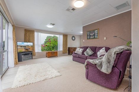 Photo of property in 10 Victoria Street, Pahiatua, 4910