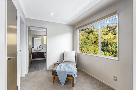 Photo of property in 9 Paremata Drive, Paremata, Porirua, 5024