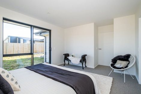 Photo of property in 5 Arrowsmith Drive, Clover Park, Auckland, 2019