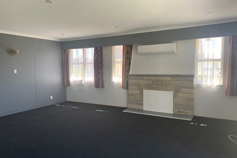 Photo of property in 14 Ruapehu Street, Castlecliff, Whanganui, 4501