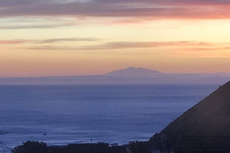 Photo of property in 79 Frobisher Street, Island Bay, Wellington, 6023