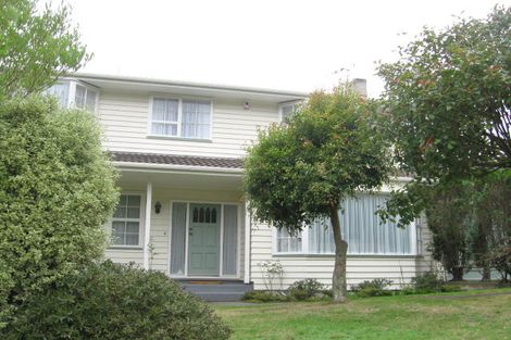 Photo of property in 15 Brasenose Place, Tawa, Wellington, 5028