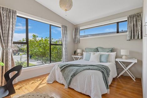 Photo of property in 48 Glenharrow Avenue, Avonhead, Christchurch, 8042