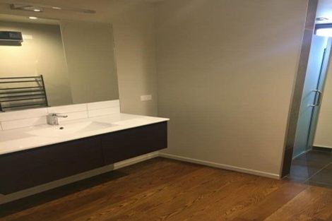 Photo of property in 3 Westview Road, Wanaka, 9305